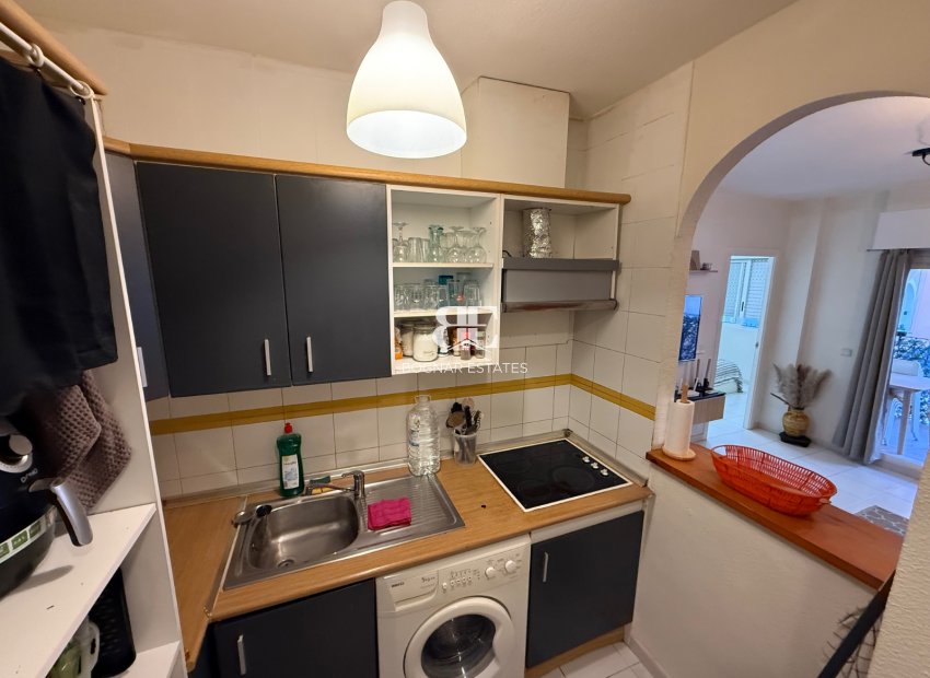 Resale - apartment -
Torrevieja - Playa Los Naufragos