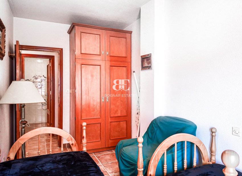 Resale - apartment -
Torrevieja - Playa Los Naufragos