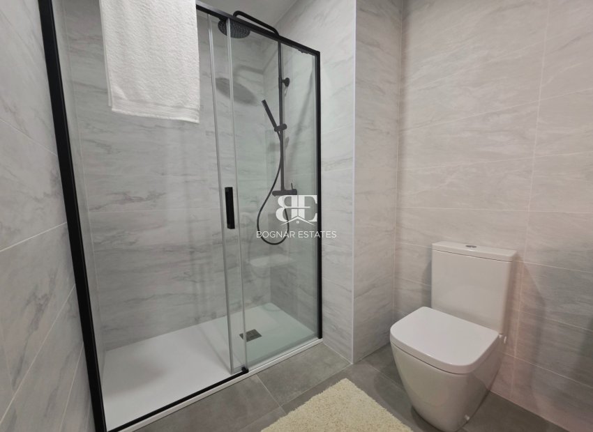 Resale - apartment -
Torrevieja - Puerto