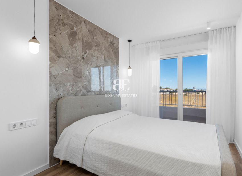 Resale - apartment -
Torrevieja - Punta Prima