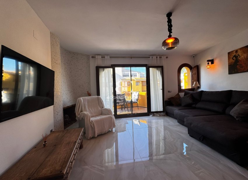 Resale - apartment -
Torrevieja - Punta Prima