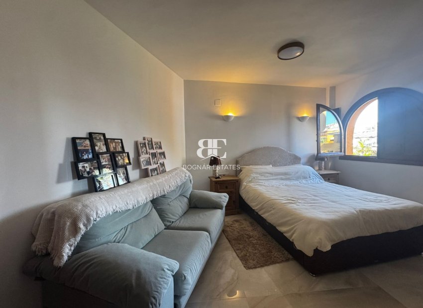 Resale - apartment -
Torrevieja - Punta Prima