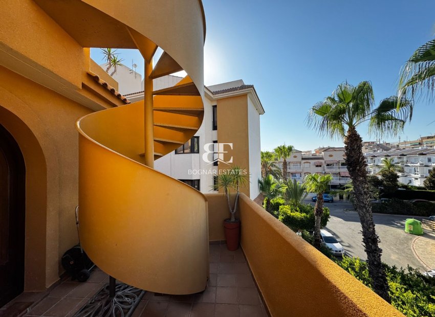 Resale - apartment -
Torrevieja - Punta Prima