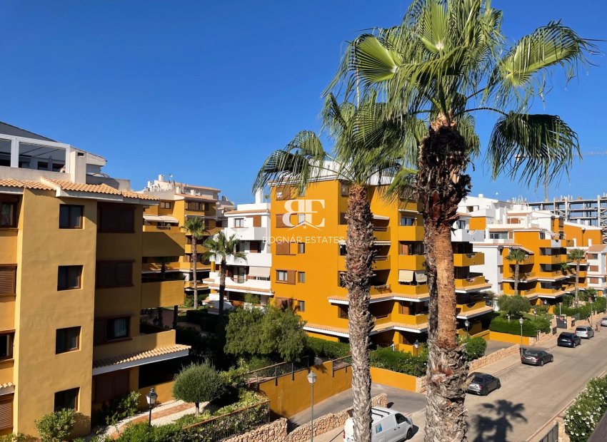 Resale - apartment -
Torrevieja - Punta Prima
