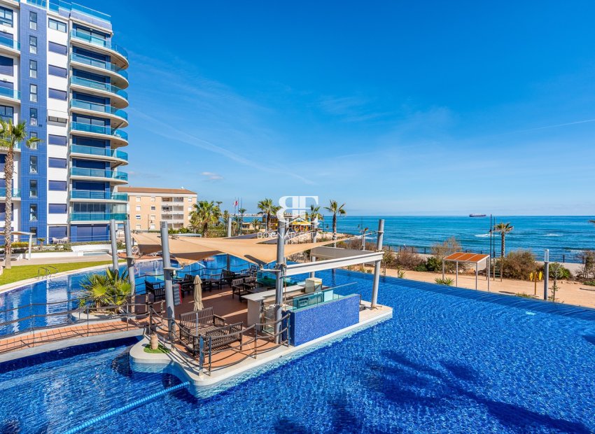 Resale - apartment -
Torrevieja - Punta Prima