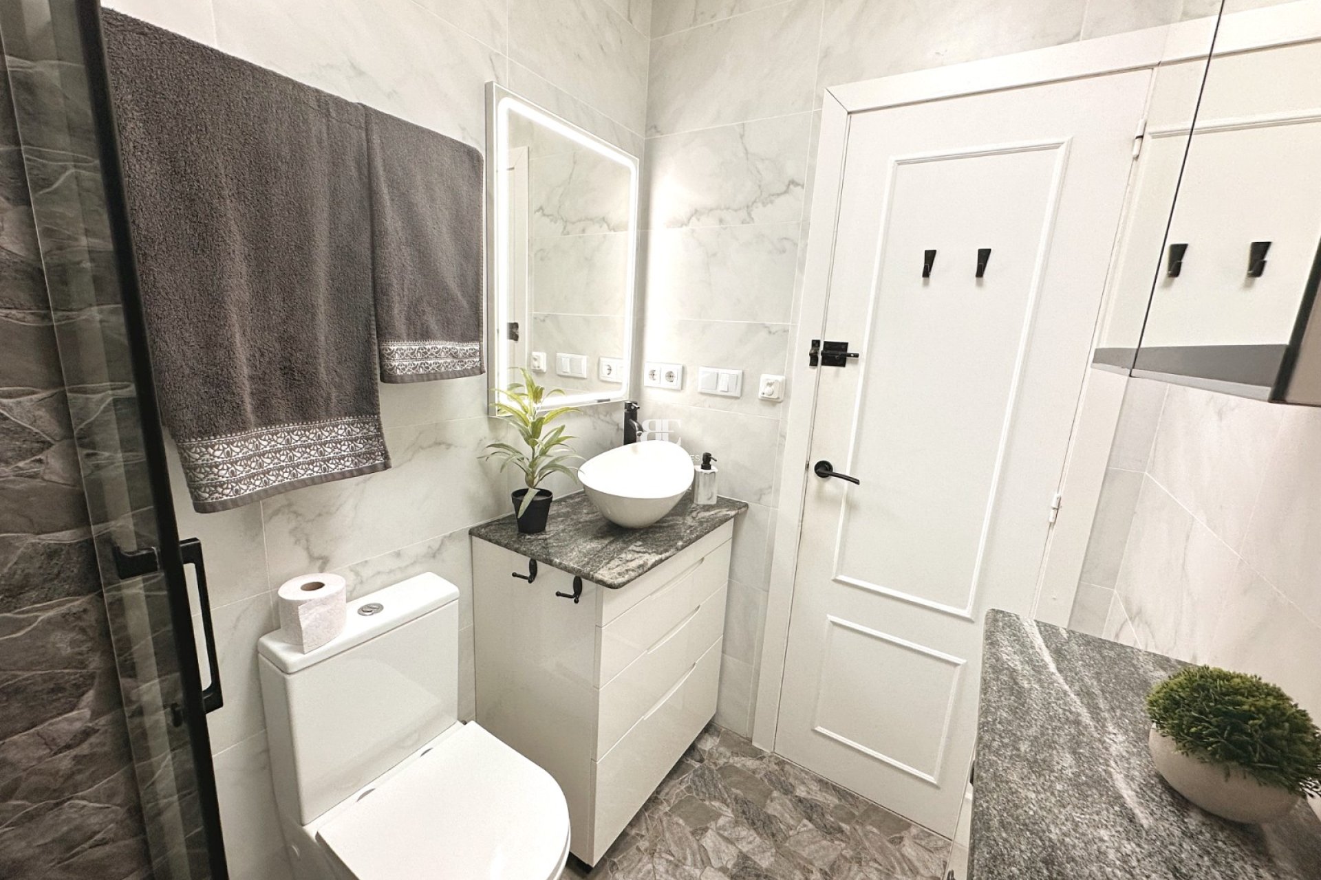 Resale - apartment -
Torrevieja - San Luis