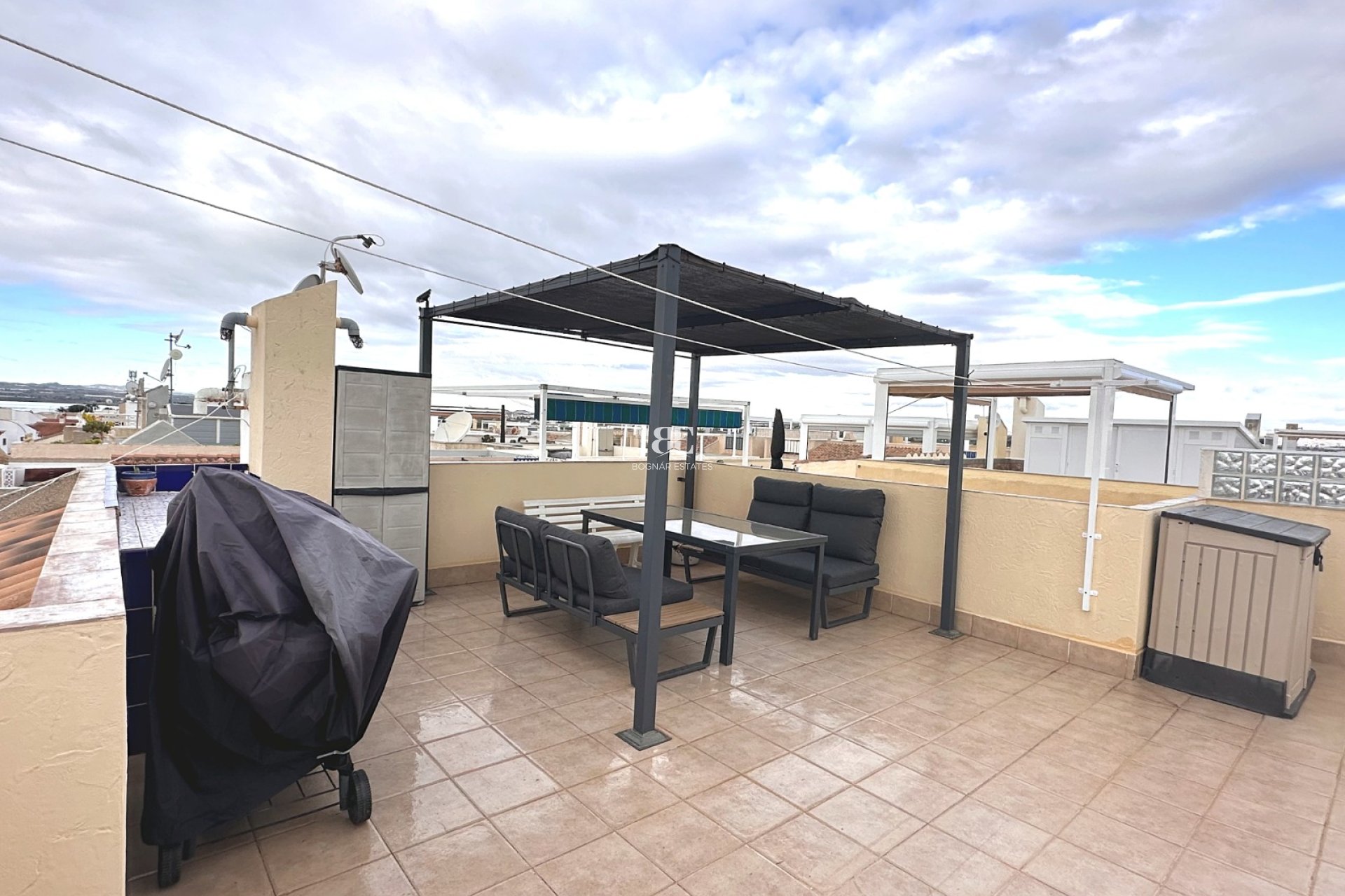 Resale - apartment -
Torrevieja - San Luis