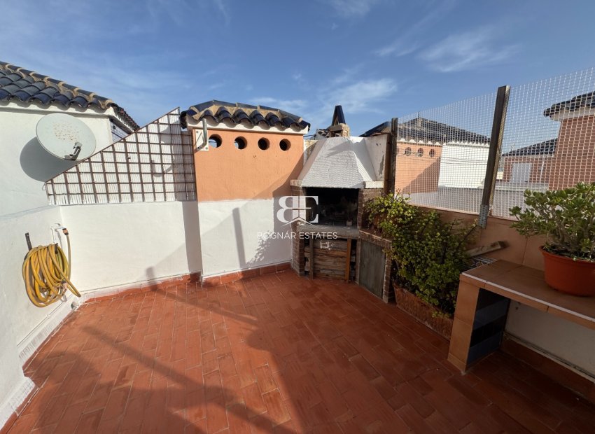 Resale - apartment -
Torrevieja - Torre la mata