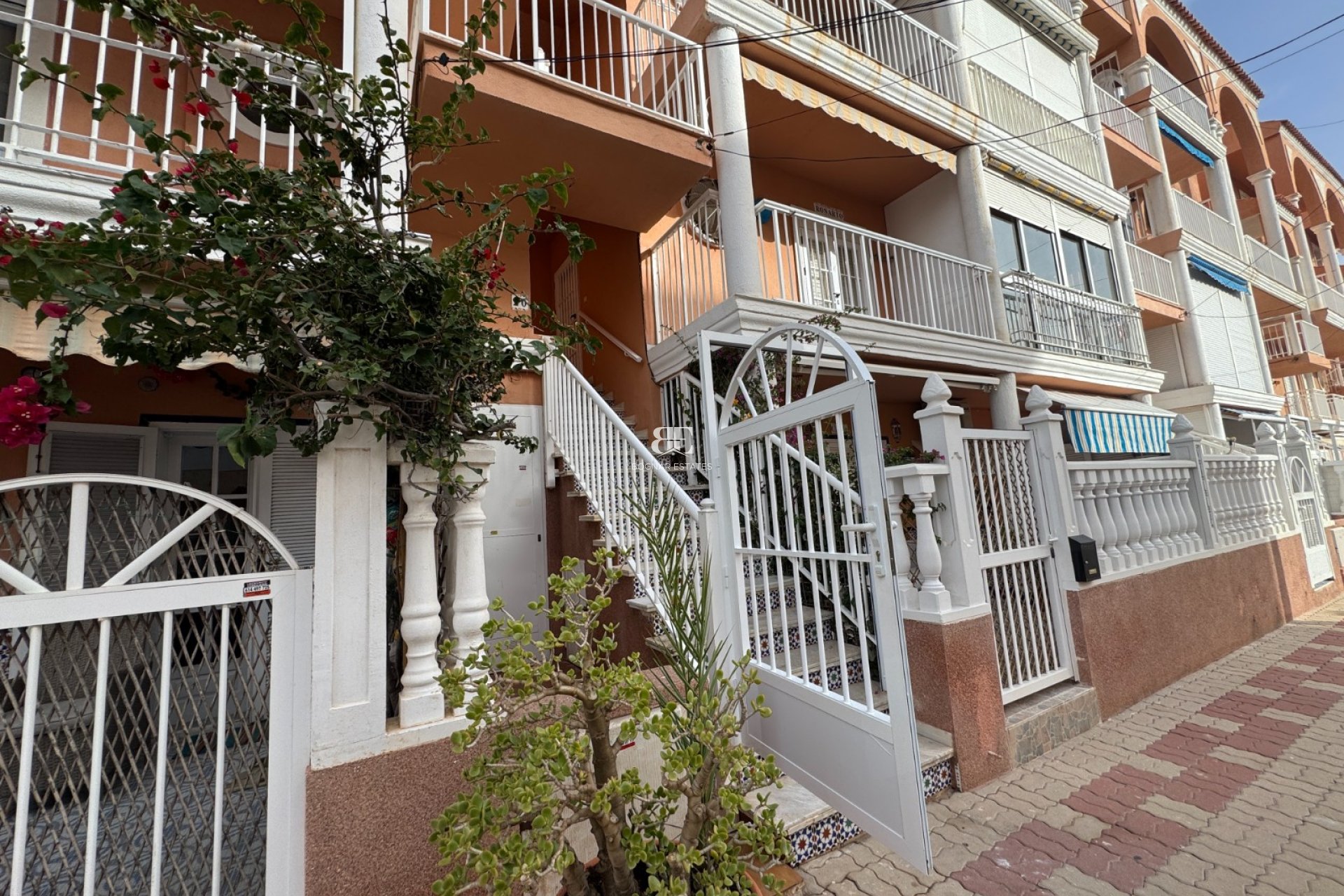 Resale - apartment -
Torrevieja - Torre la mata