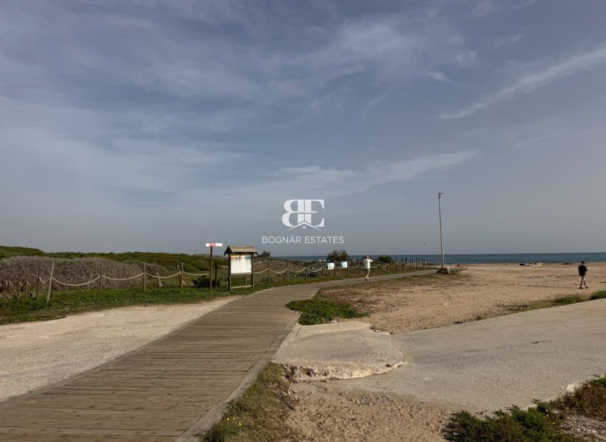 Resale - apartment -
Torrevieja - Torre la mata