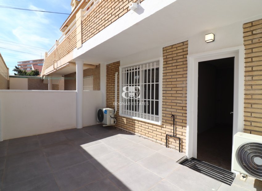 Resale - apartment -
Torrevieja - Torre la mata