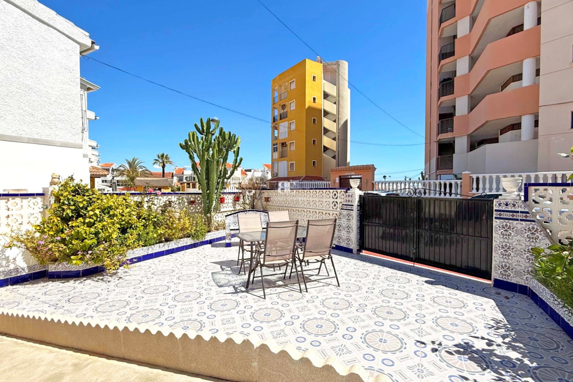 Resale - apartment -
Torrevieja - Torrelamata - La Mata