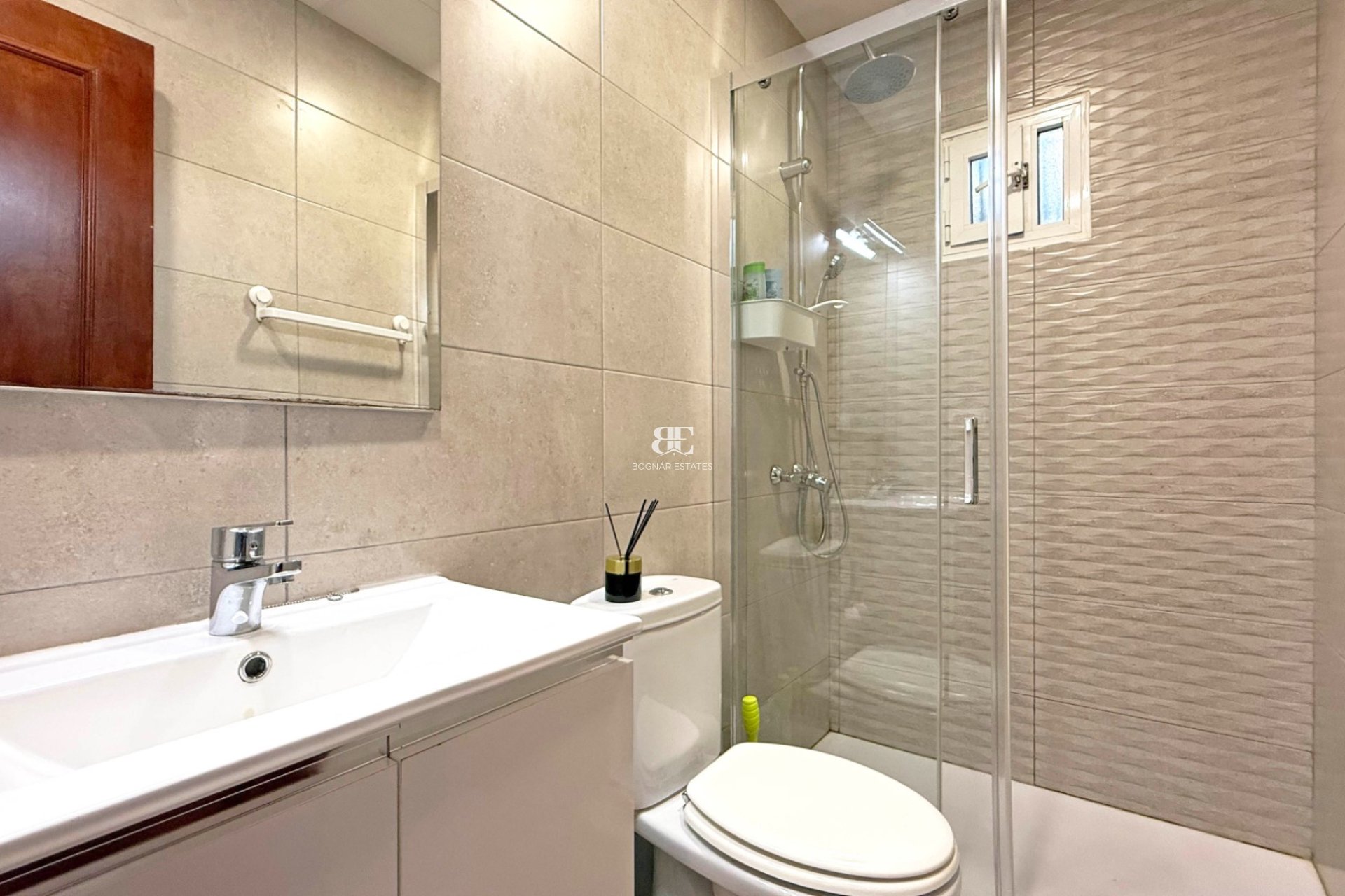 Resale - apartment -
Torrevieja - Torrelamata - La Mata