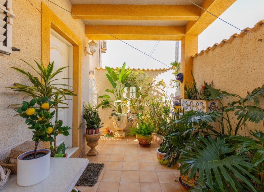 Resale - apartment -
Torrevieja - Zona los Frutales