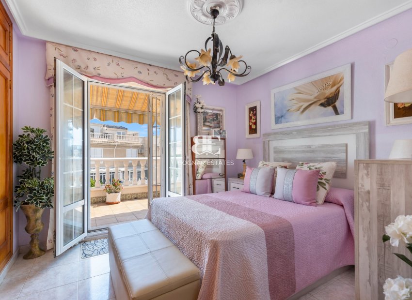 Resale - apartment -
Torrevieja - Zona los Frutales