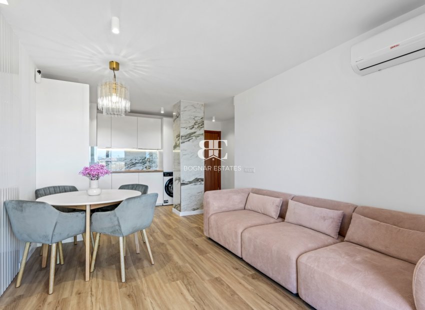 Resale - apartment -
Torrevieja