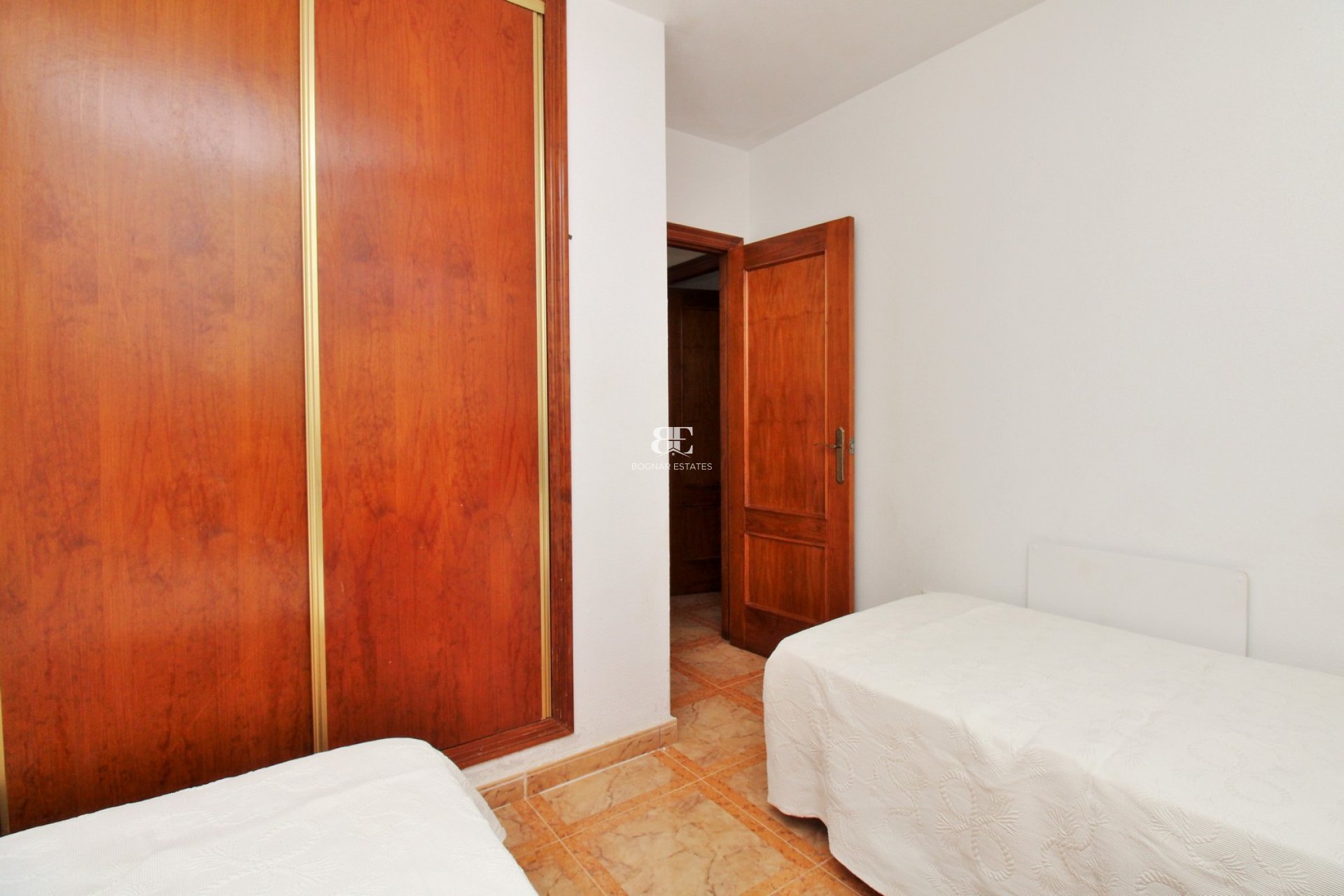 Resale - apartment -
Villamartín - PAU 8