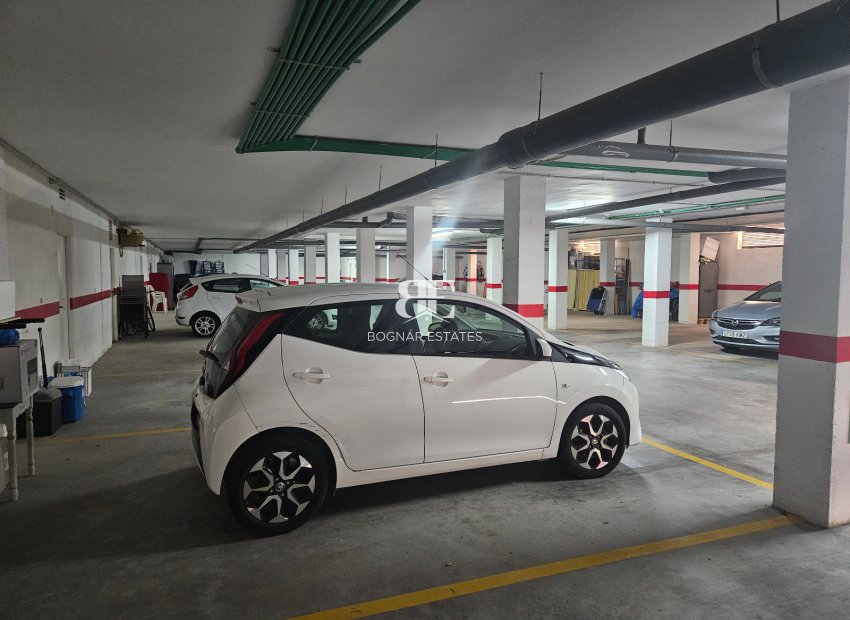 Resale - apartment -
Villamartín - PAU 8