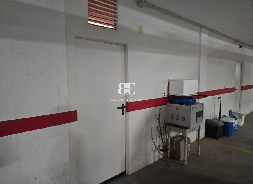 Resale - apartment -
Villamartín - PAU 8