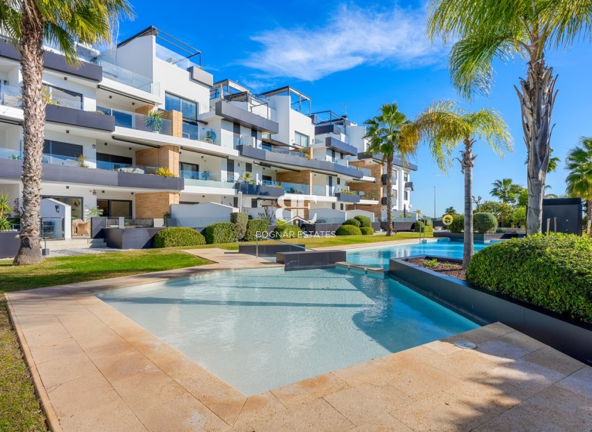 Resale - apartment -
Villamartín