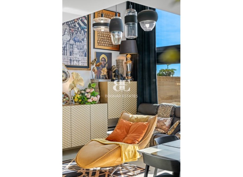 Resale - apartment -
Villamartín