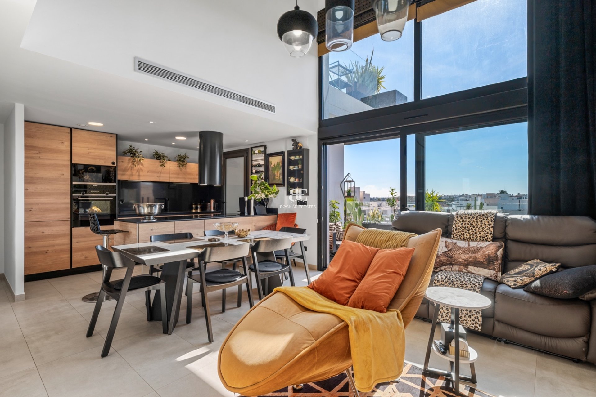 Resale - apartment -
Villamartín