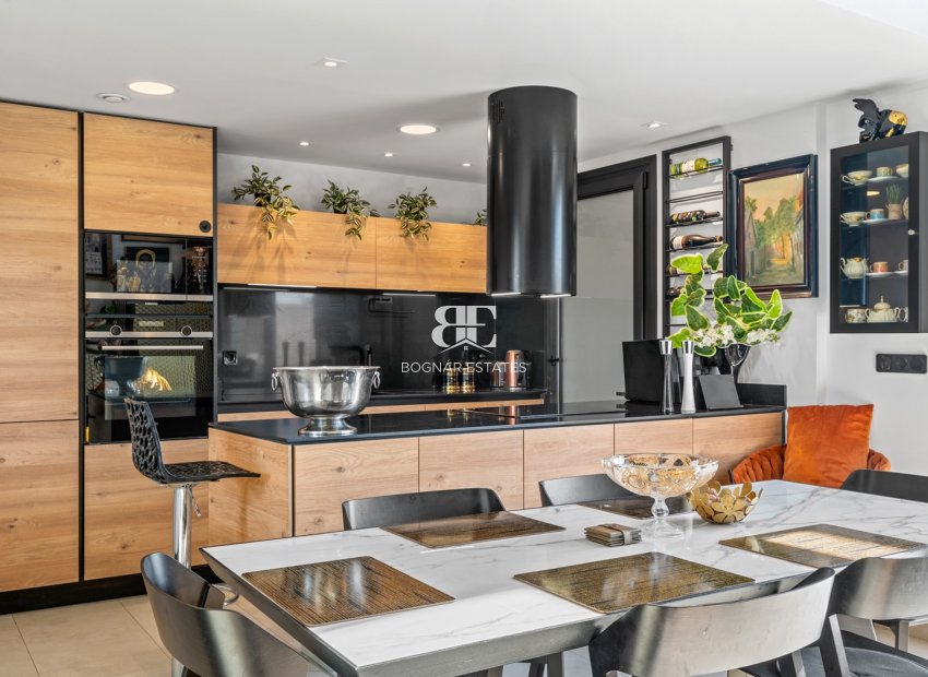 Resale - apartment -
Villamartín