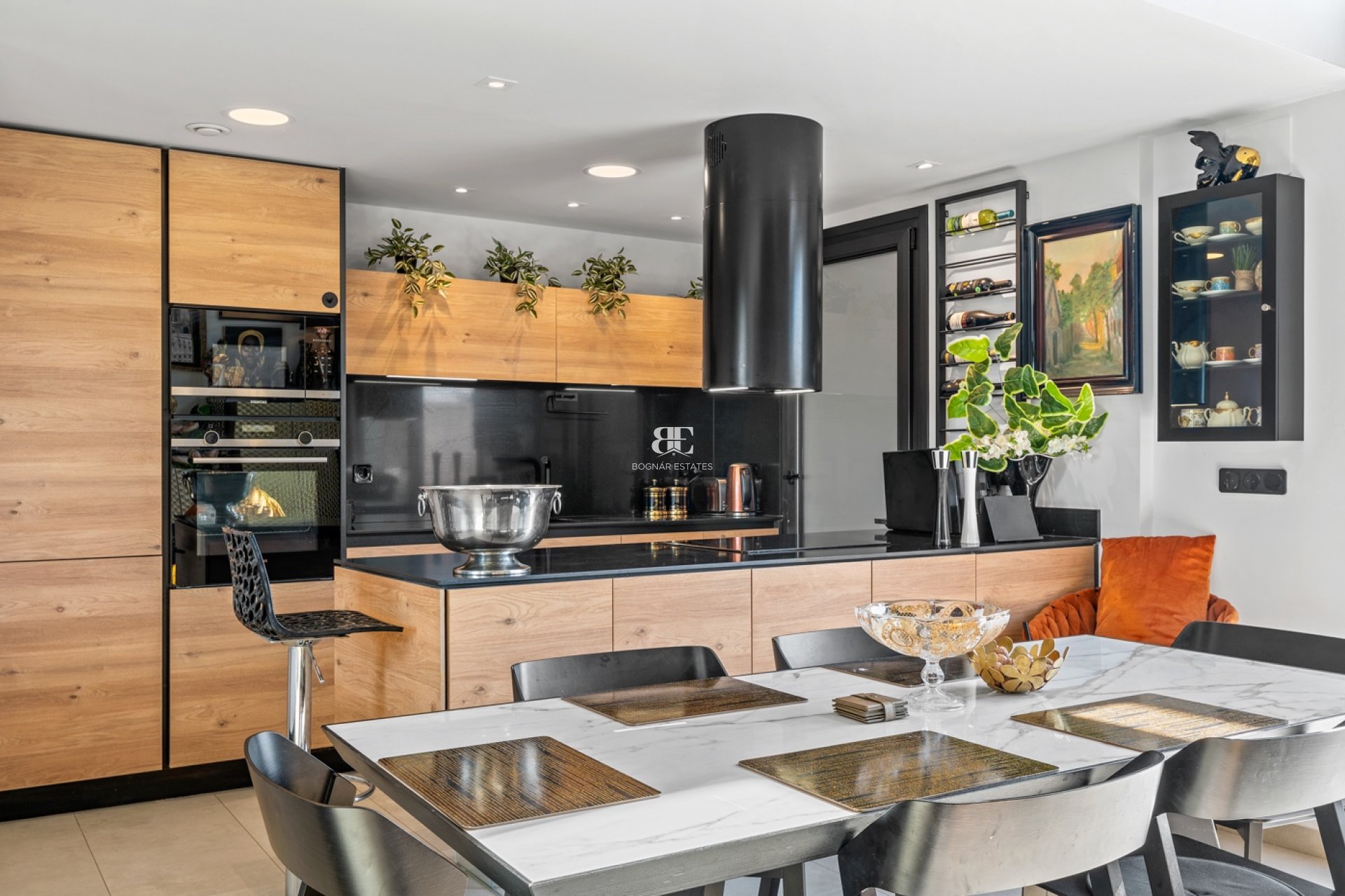 Resale - apartment -
Villamartín