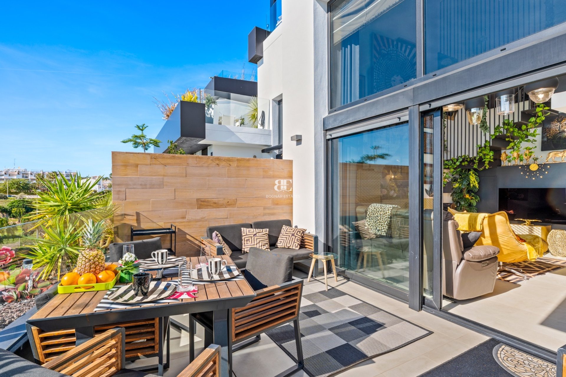 Resale - apartment -
Villamartín