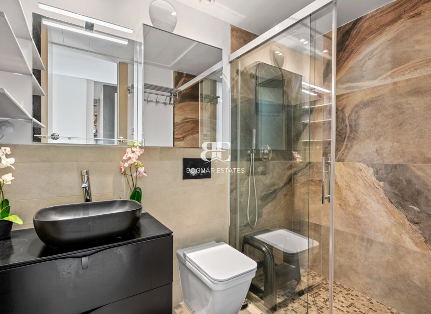 Resale - apartment -
Villamartín