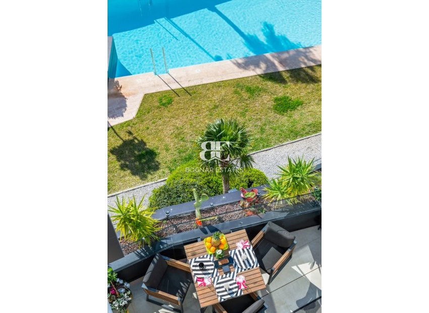 Resale - apartment -
Villamartín