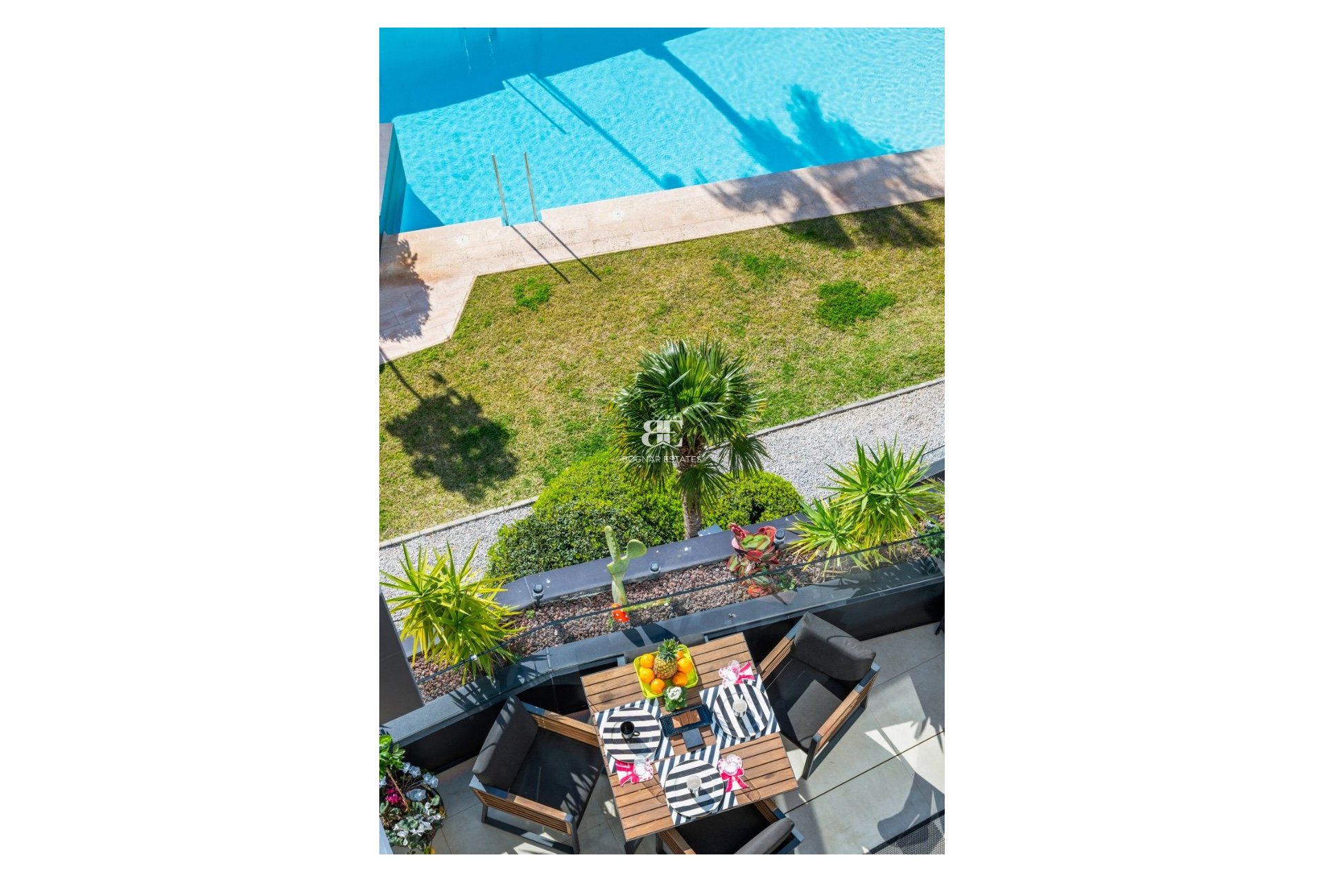 Resale - apartment -
Villamartín