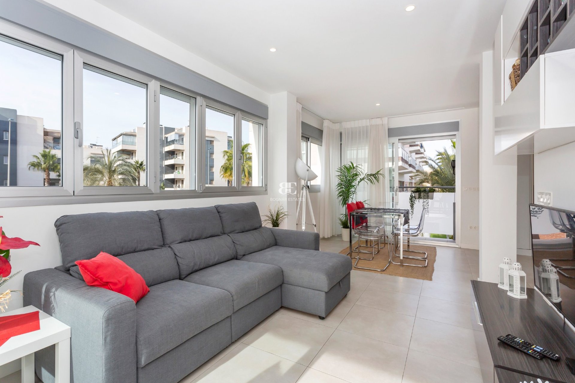 Resale - apartment -
Villamartín