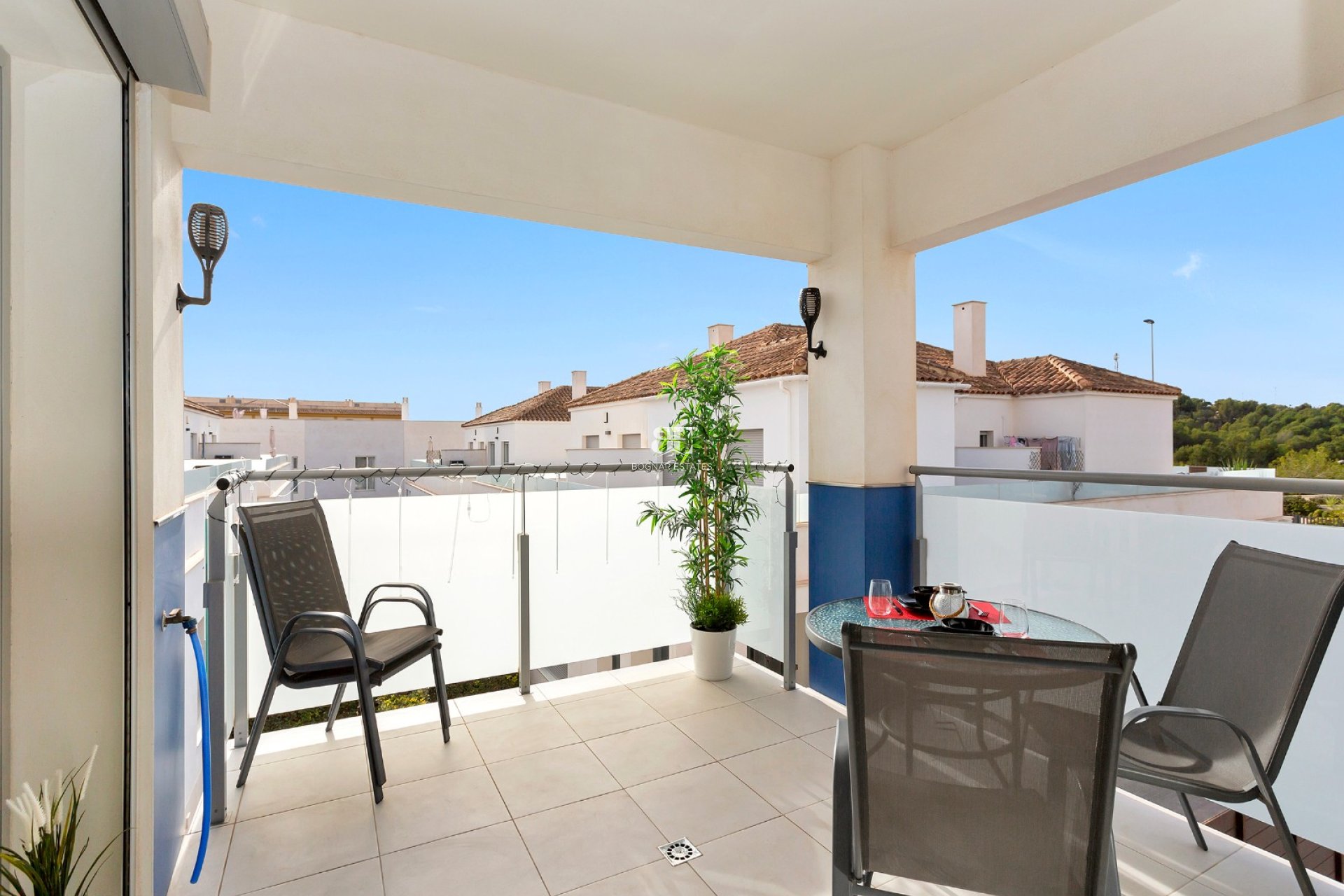 Resale - apartment -
Villamartín