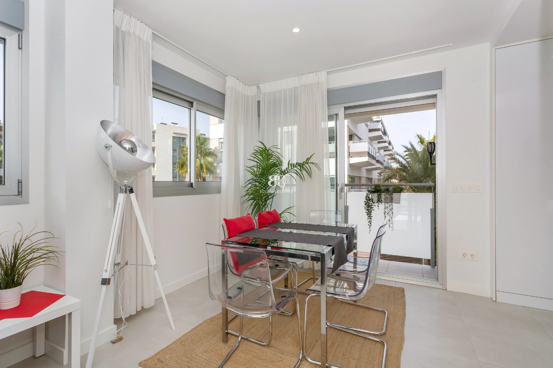 Resale - apartment -
Villamartín
