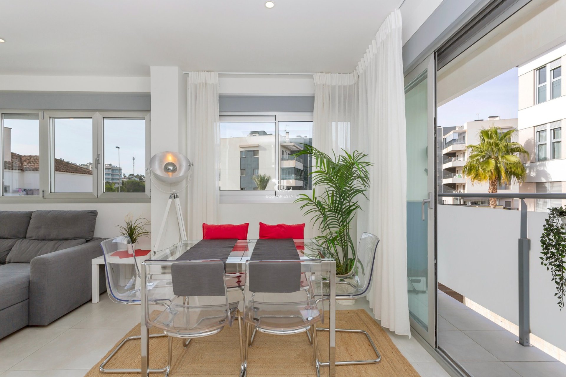 Resale - apartment -
Villamartín
