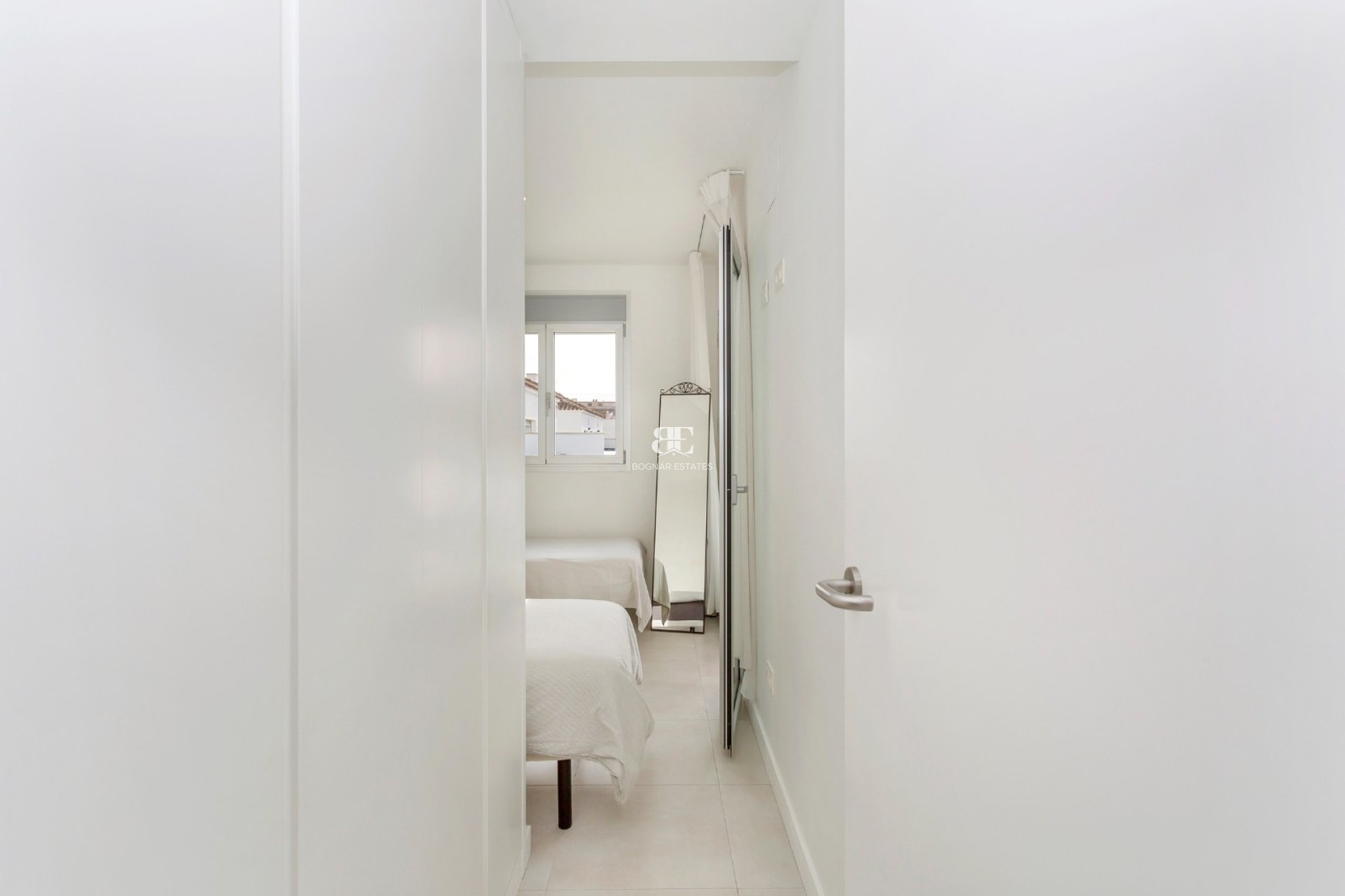 Resale - apartment -
Villamartín