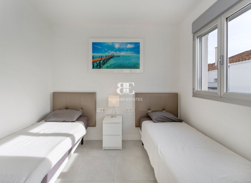 Resale - apartment -
Villamartín