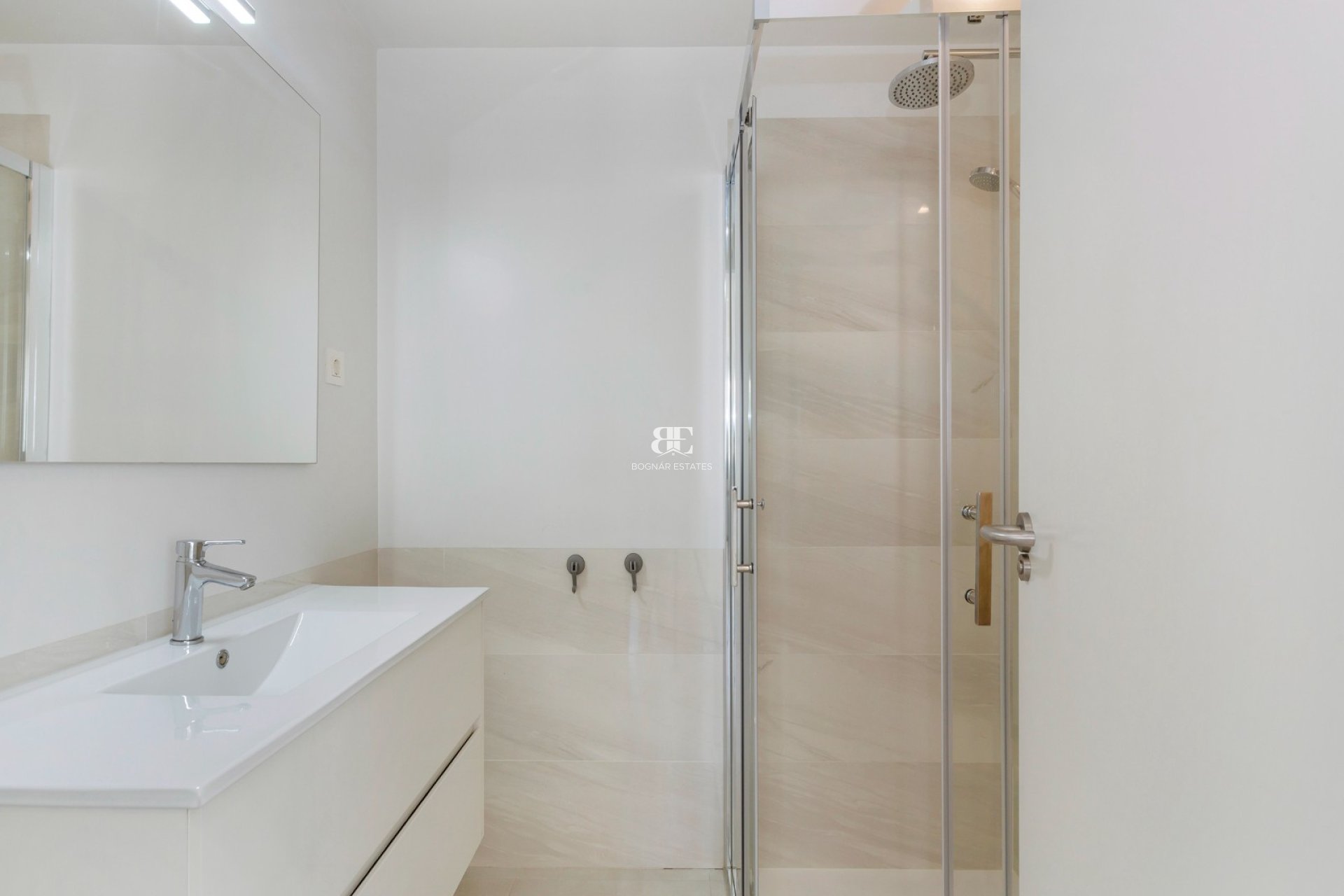 Resale - apartment -
Villamartín