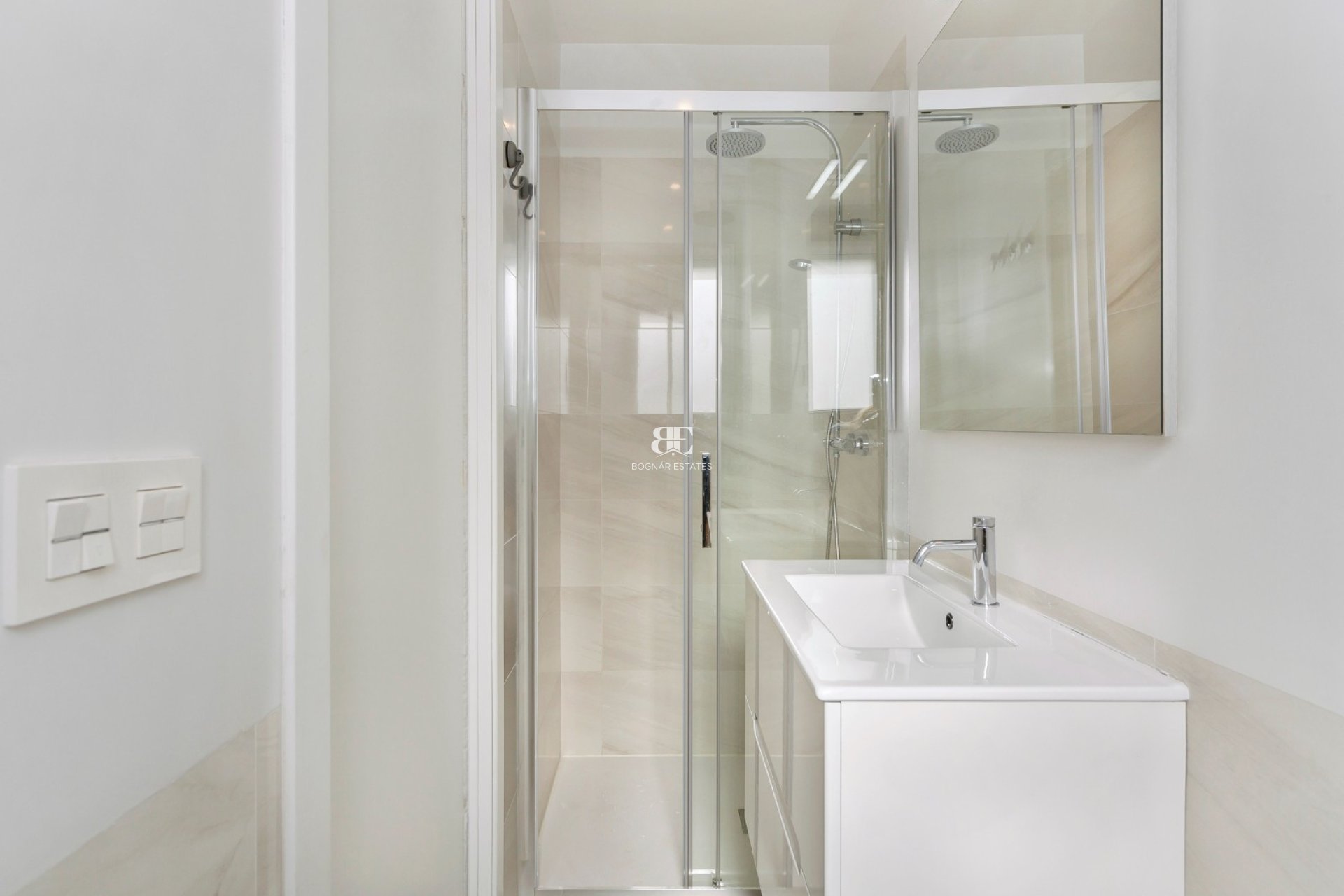 Resale - apartment -
Villamartín