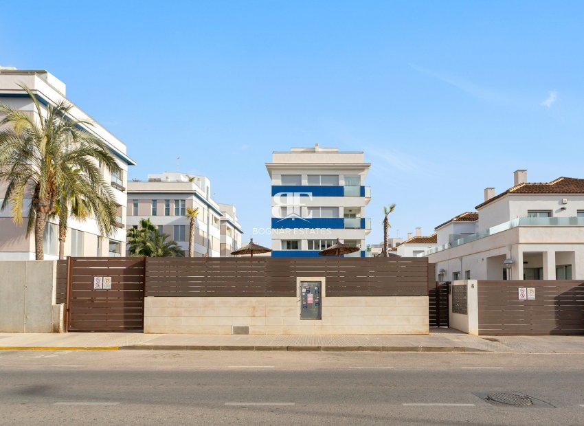 Resale - apartment -
Villamartín
