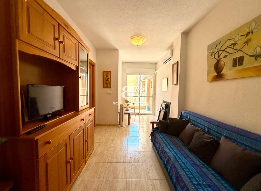 Resale - Apartments -
Torrevieja - Center