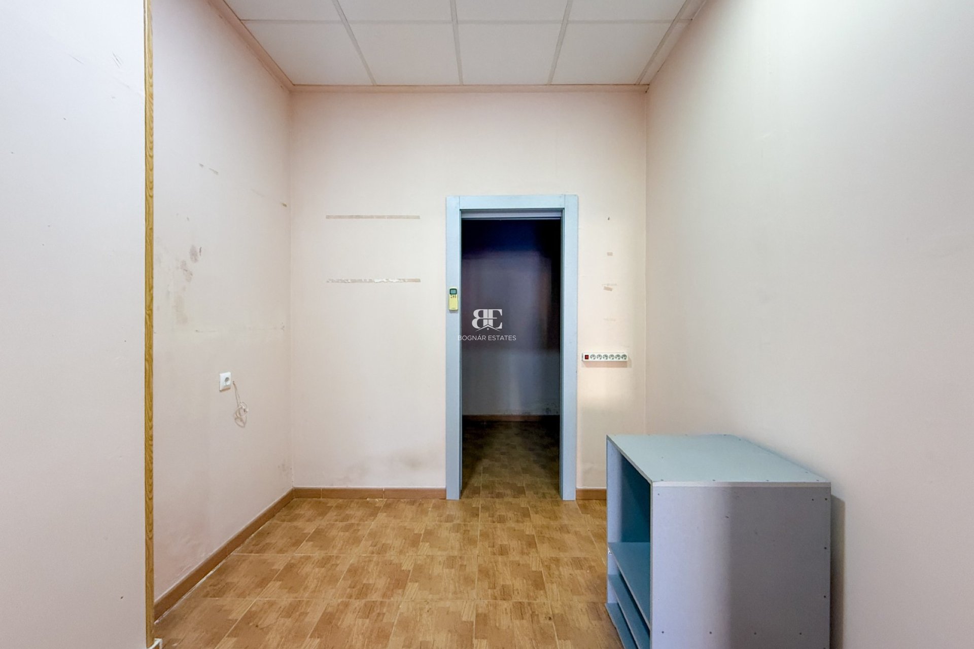 Resale - Commercial -
Aguilas - Paseo Parra