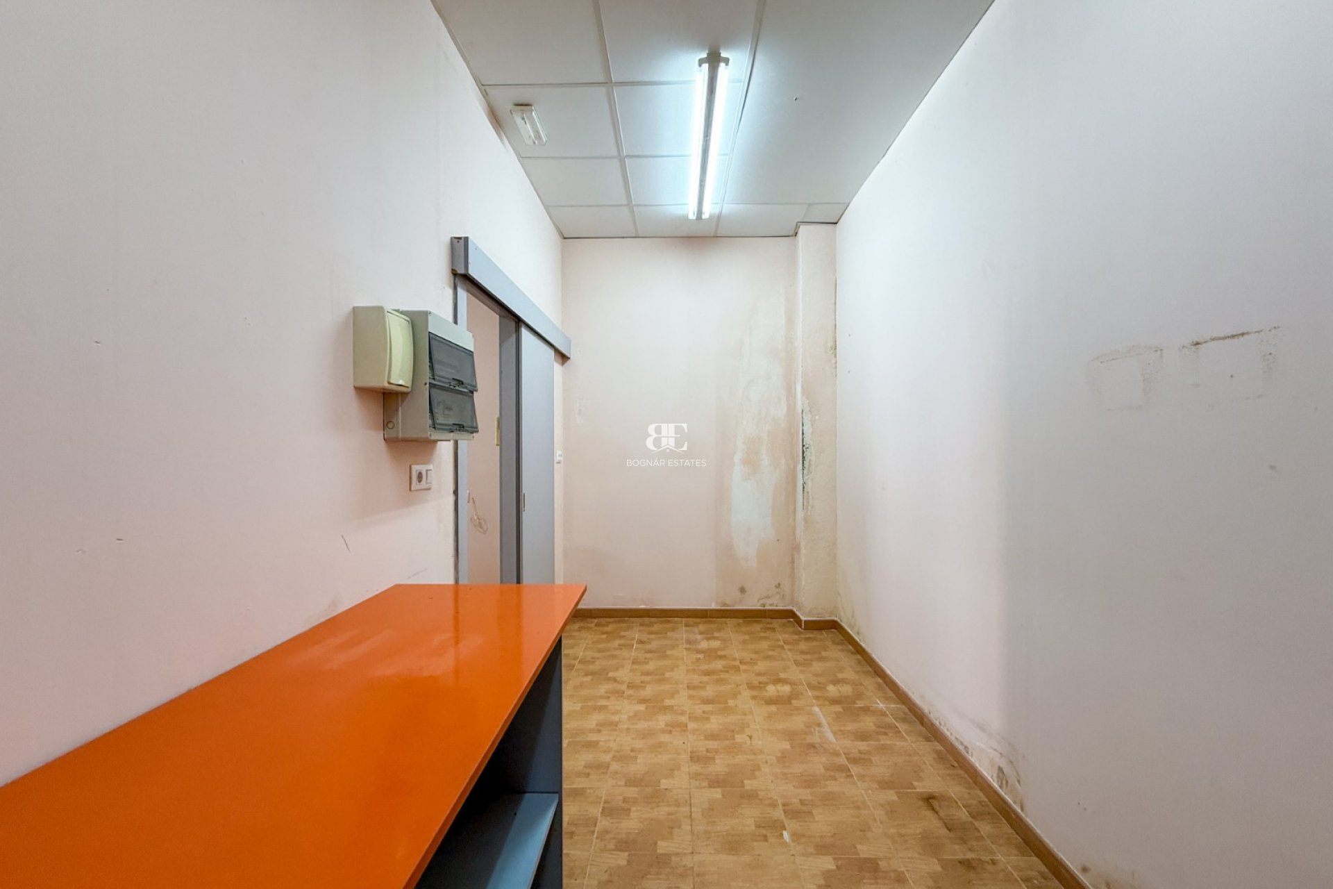 Resale - Commercial -
Aguilas - Paseo Parra