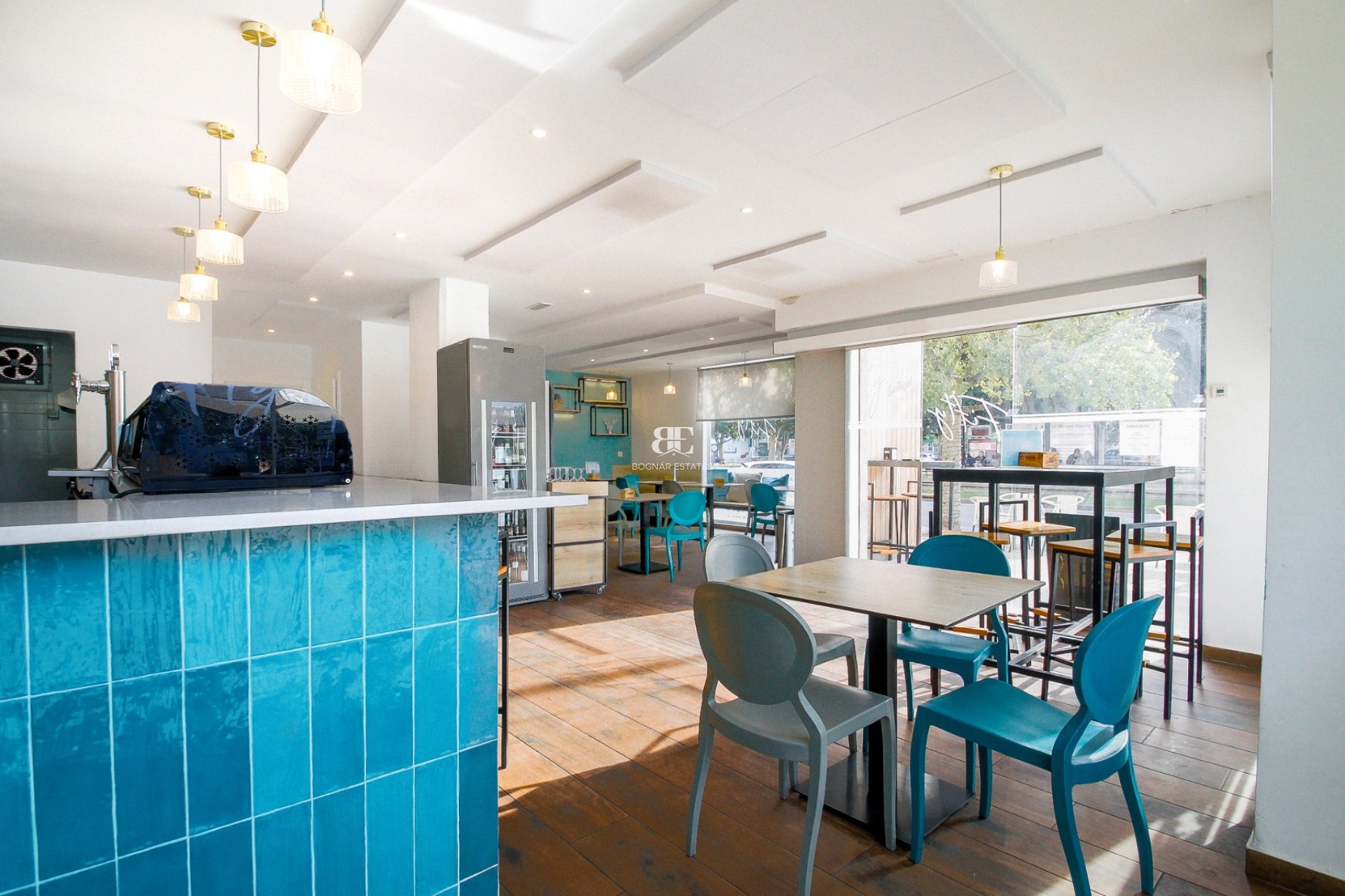 Resale - Commercial -
Alicante - Playa San Juan