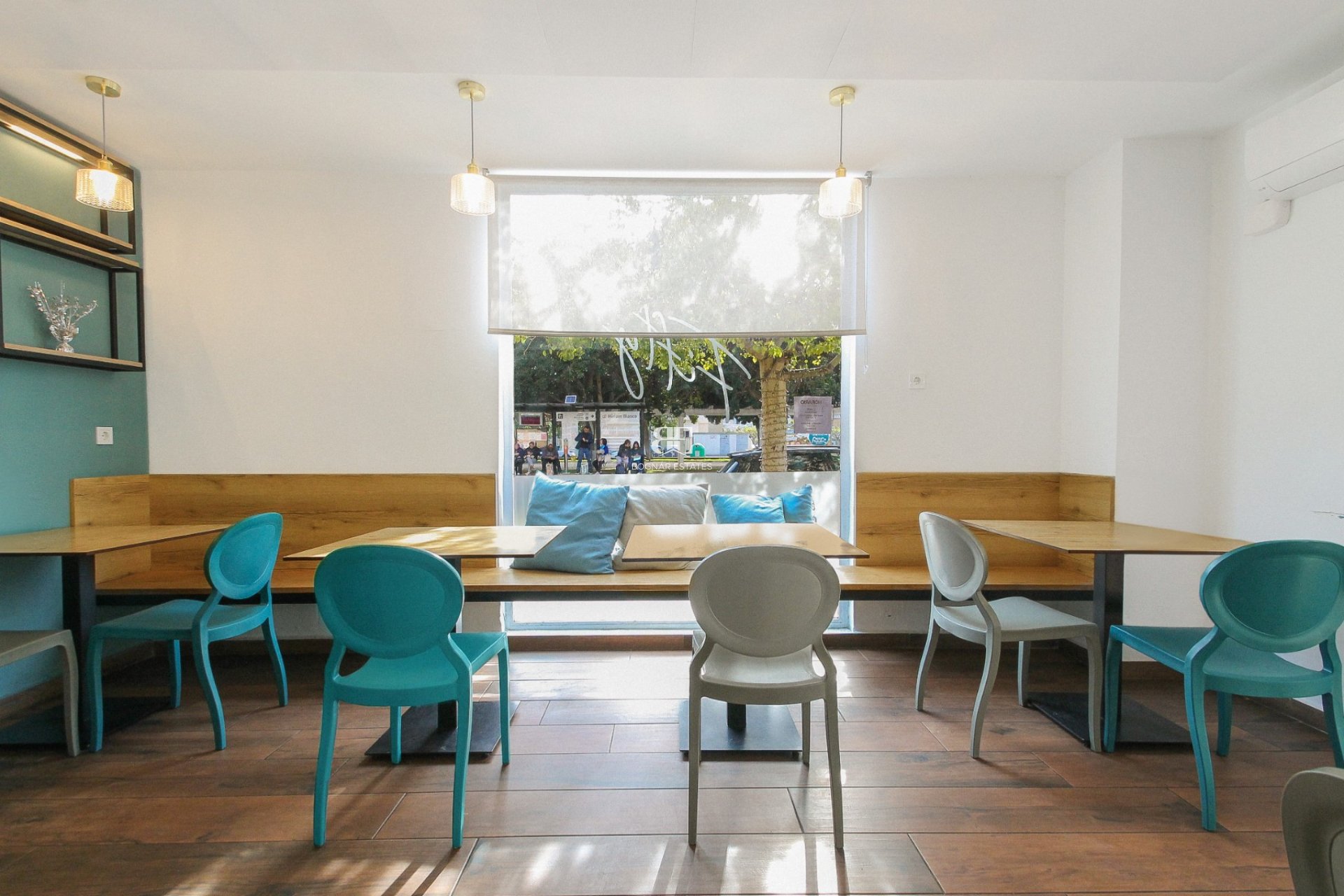 Resale - Commercial -
Alicante - Playa San Juan