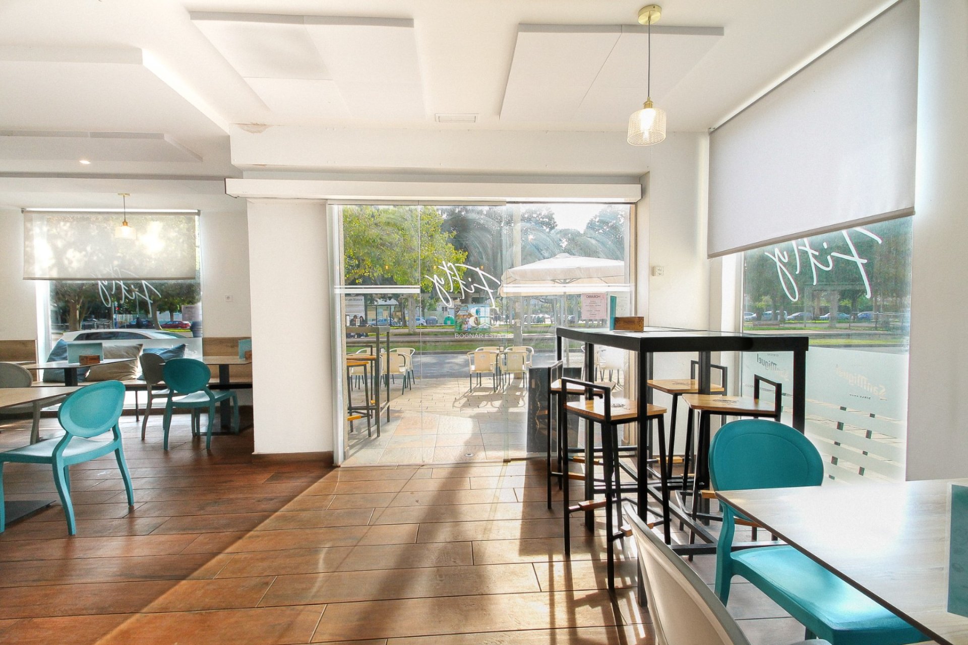 Resale - Commercial -
Alicante - Playa San Juan