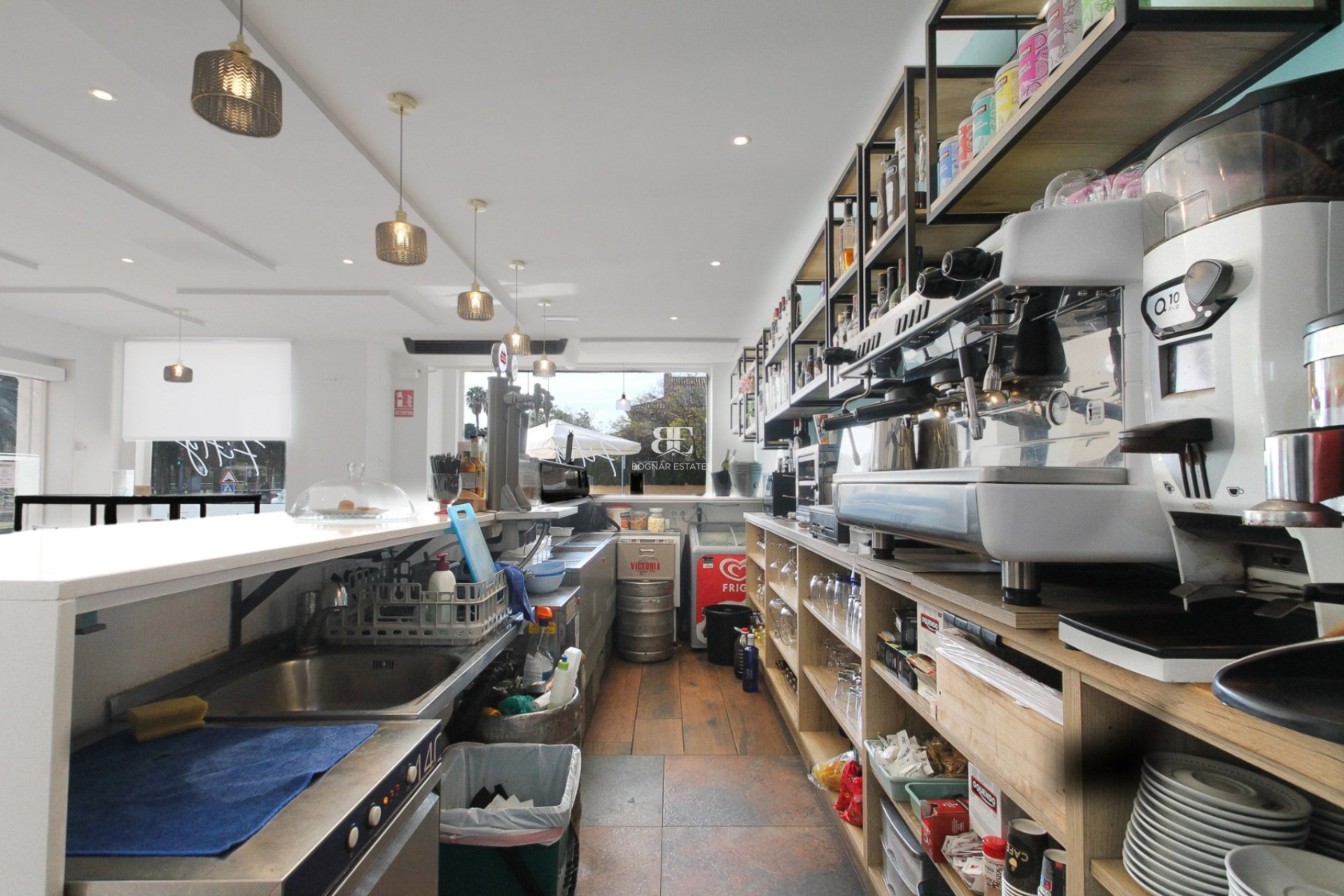 Resale - Commercial -
Alicante - Playa San Juan