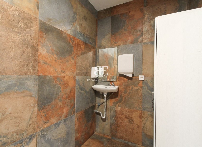 Resale - Commercial -
Alicante - Playa San Juan