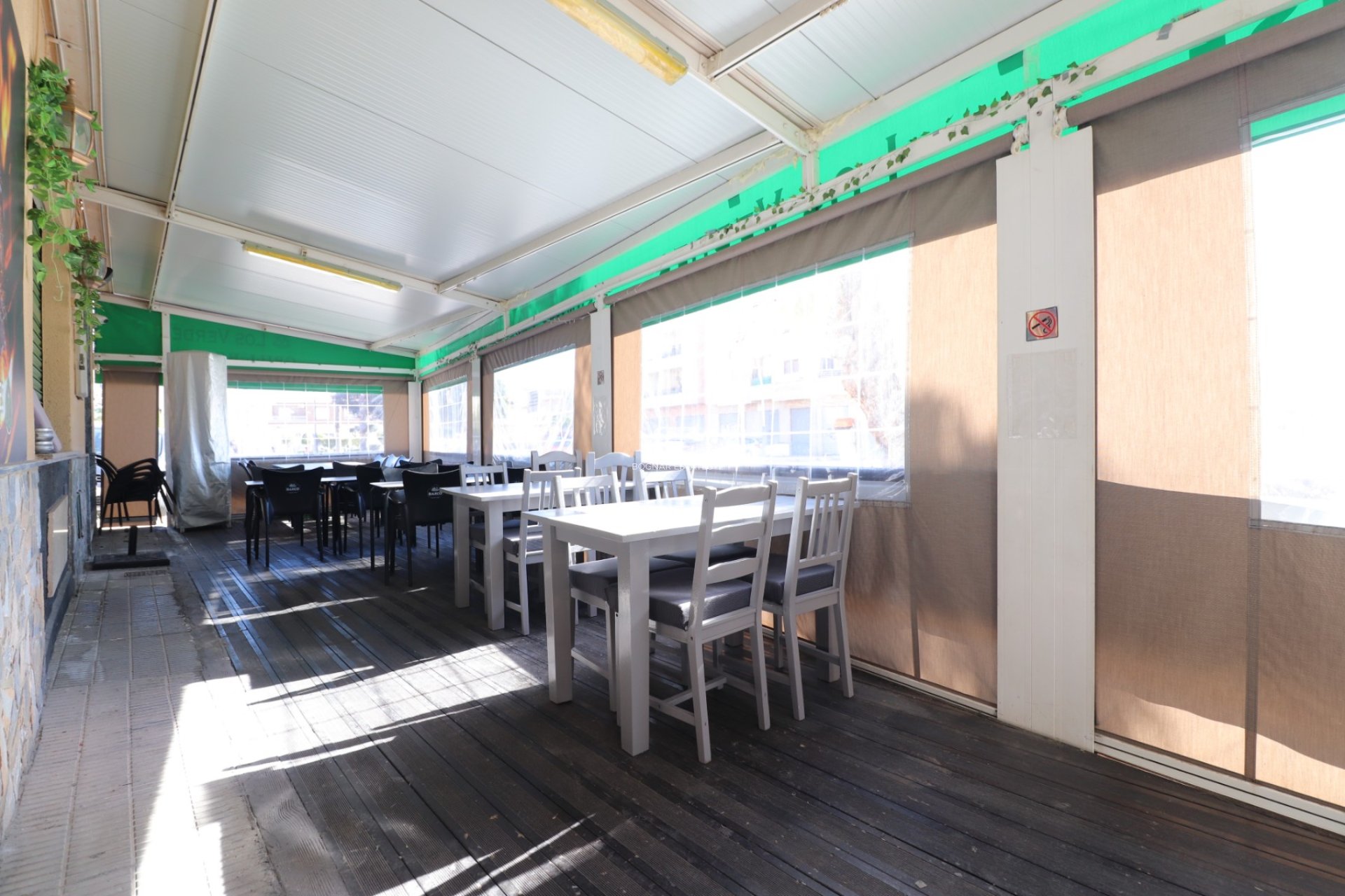 Resale - Commercial -
Catral - Catral - Town